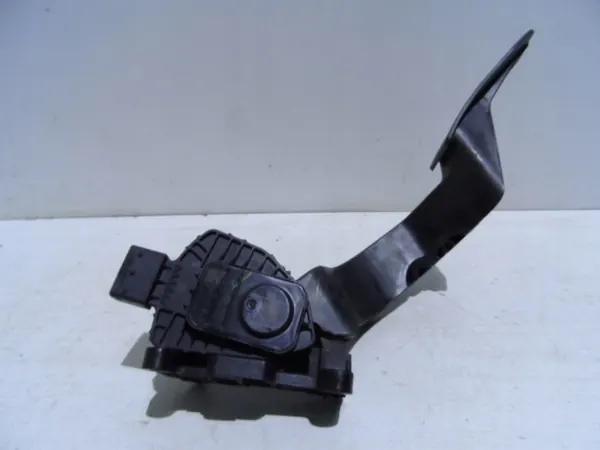 Jeep Cherokee Kaasupoljin OEM 04581652AC 2014-2018 image 4