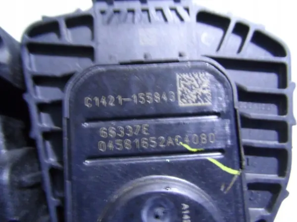 Jeep Cherokee Kaasupoljin OEM 04581652AC 2014-2018 image 5