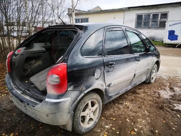 Pakoputken keräin OEM EIS-2058441 Citroen Xsara Picasso image 7