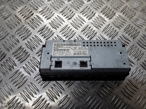 Écran d'affichage Mercedes C Class 2008 A2048204297 image 2