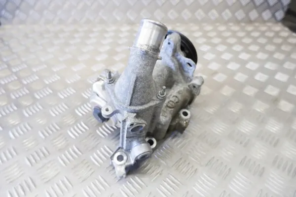 Waterpomp OEM 2241000432 voor Toyota RAV4 2.5H image 3