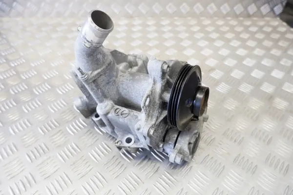 Waterpomp OEM 2241000432 voor Toyota RAV4 2.5H image 4