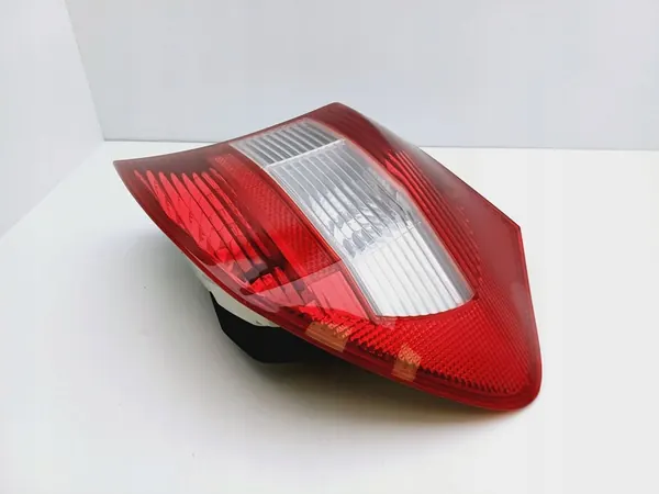 Luz trasera derecha BMW 1 E81 E87 63216924502 image 6