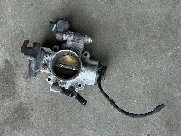 KIA Ceed 2009 Válvula de Acelerador image 4