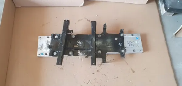 Support OEM 9839325880 9834471180 pour Opel Corsa F image 2