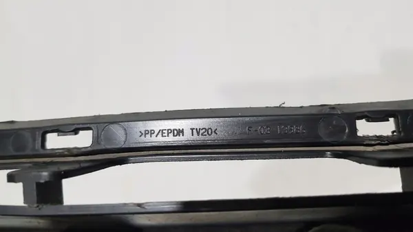 Grille de ventilation avant Opel Zafira B image 3