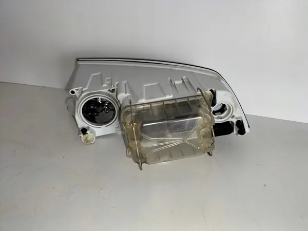 Oikea ajovalaisin SKODA OCTAVIA II 04-08 image 5