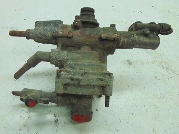 Volvo OE Modulatorventil OEM 4757110750 - Begagnad image 6