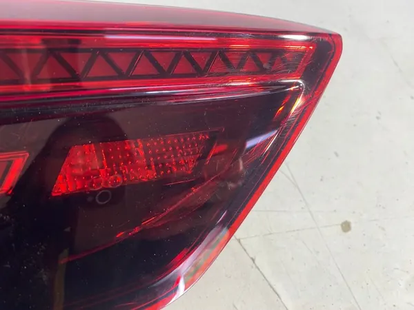 Luz trasera izquierda VW Tiguan II 5NA image 5