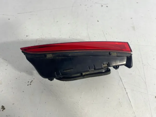 Luz trasera izquierda VW Tiguan II 5NA image 7