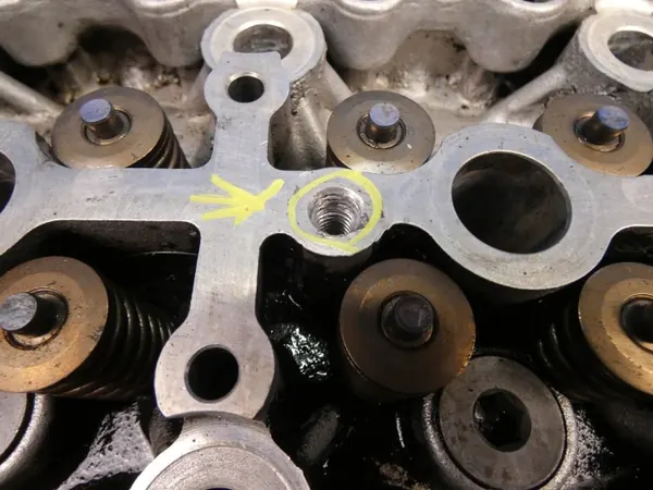 OEM 22111-2F700 Cylinderhuvud för Hyundai/Kia 2.2 CRDI image 4