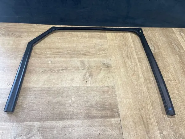Junta Puerta Trasera Izquierda Jaguar E-Pace OEM J9C325767A image 2