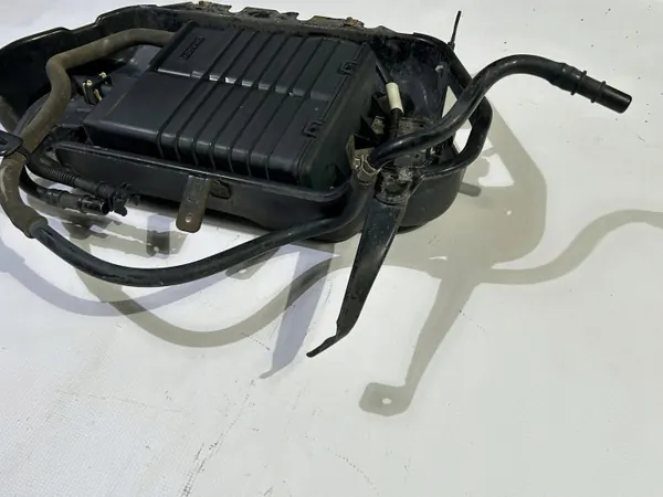 Filtre à charbon vapeur carburant Ford Mustang V 2010- OEM AR339E857A image 10