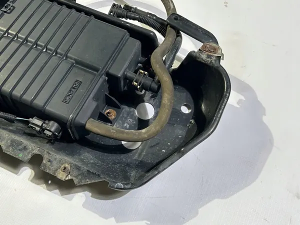 Filtre à charbon vapeur carburant Ford Mustang V 2010- OEM AR339E857A image 5