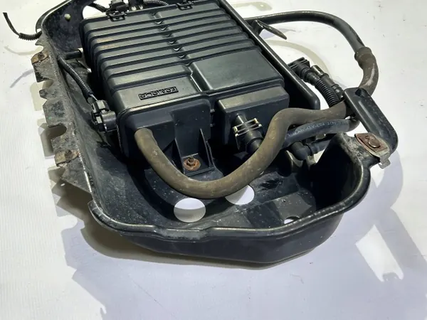 Filtre à charbon vapeur carburant Ford Mustang V 2010- OEM AR339E857A image 7