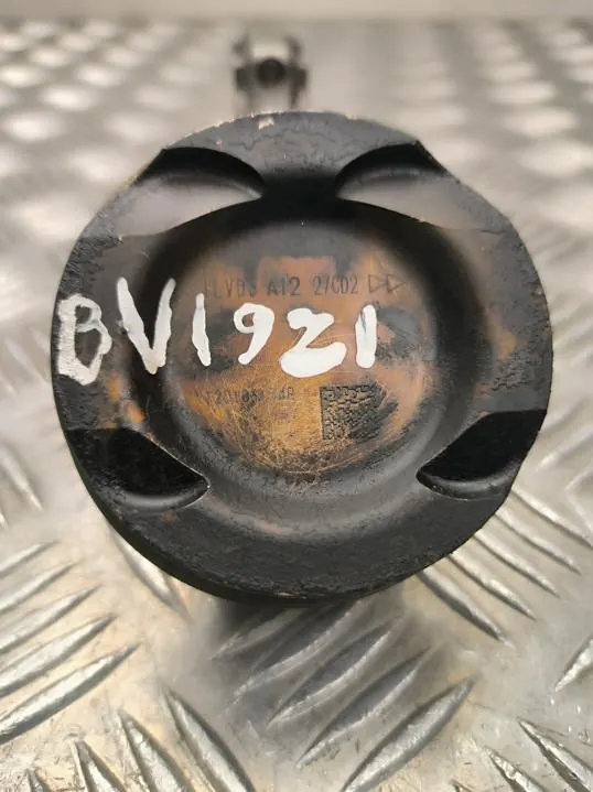 Dacia OE Kolv OEM 120106154R - Begagnat skick image 3