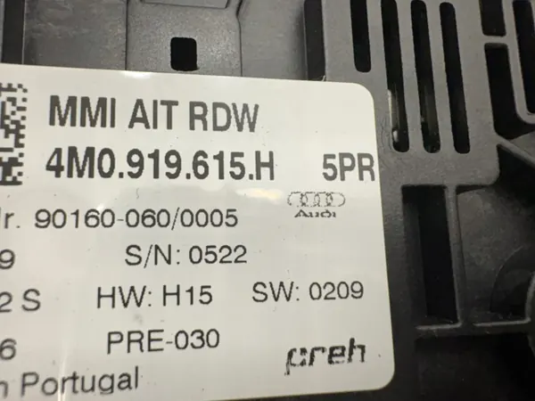 Audi Q7 MMI Touchpad-ohjauspaneeli OEM 4M0919615H image 4