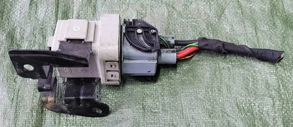 KIA SPORTAGE III IX35 2.0 CRDI Gloeiplug relais 36833-2F360 image 2