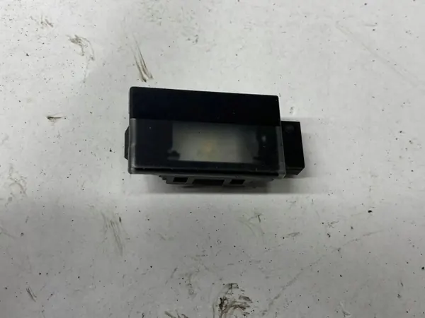 Chrysler Pacifica kentekenplaatverlichting OEM 68263794 image 2