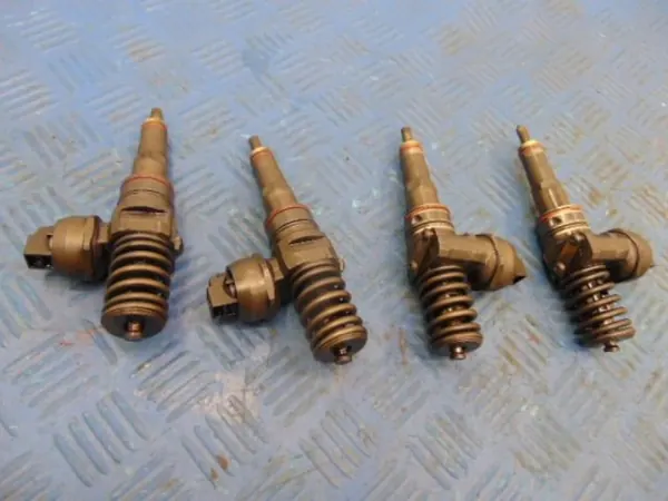 Injecteur Diesel Volkswagen Sharan 1.9D OEM 038130073AK image 3