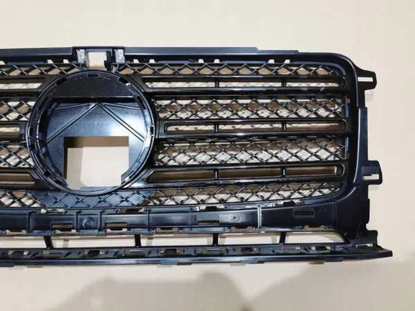 Grille Mercedes G-Class W463 AMG OEM A4638880400 image 5