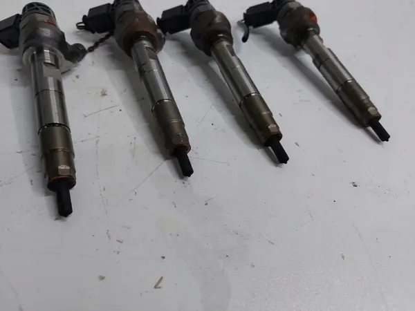 Inyector BMW F20 F30 F10 G30 F25 F39 G01 2.0D 8514148 image 2