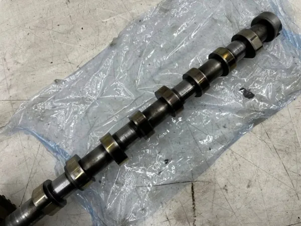 Culasse Ford OEM 9684487210 pour 1.4/1.6 TDCI image 5