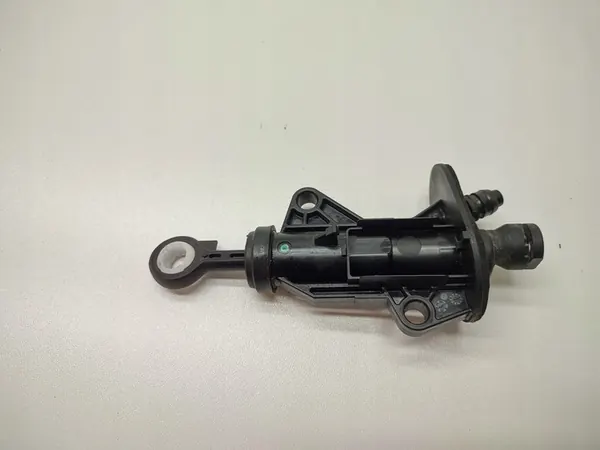 Kytkinpumppu 5Q0721388E Octavia III Golf VII A3 8V Leon image 2