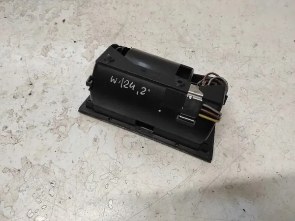 Cinzeiro dianteiro Mercedes-Benz OEM PAW726 para E W124 image 4