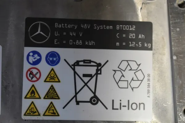 Hybridstartbatteri OEM A0009006920 20Ah image 5