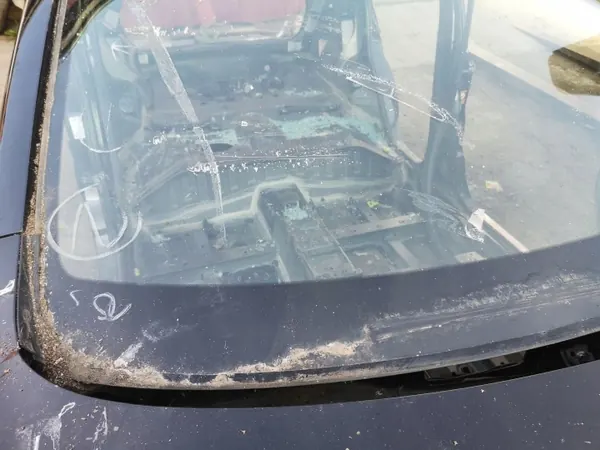 Nissan Qashqai 2007 Frontscheibe OEM AMD51918 image 5