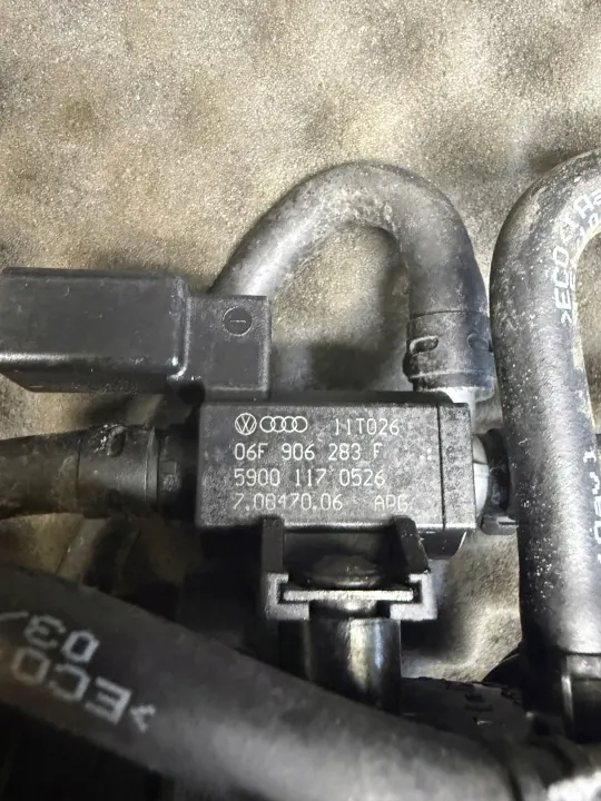 Ilmanpoistoputki OEM 03C129656D VW Audi Skoda Seat image 6