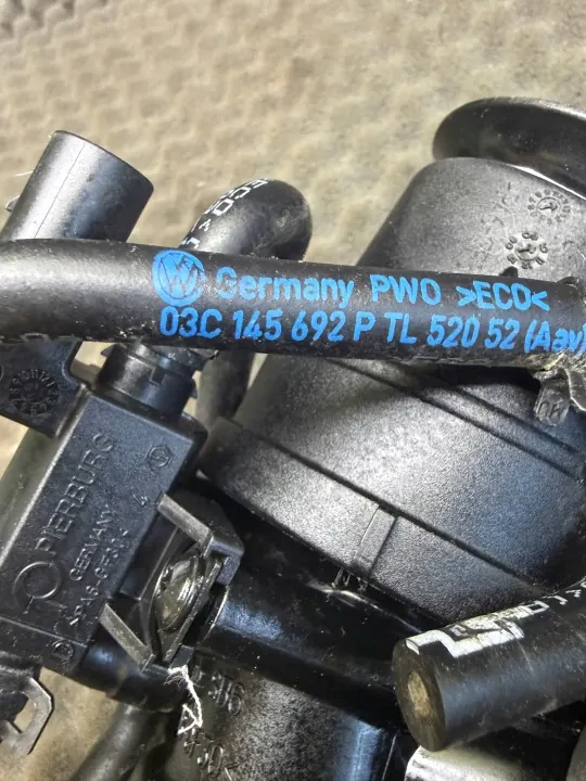 Ilmanpoistoputki OEM 03C129656D VW Audi Skoda Seat image 7