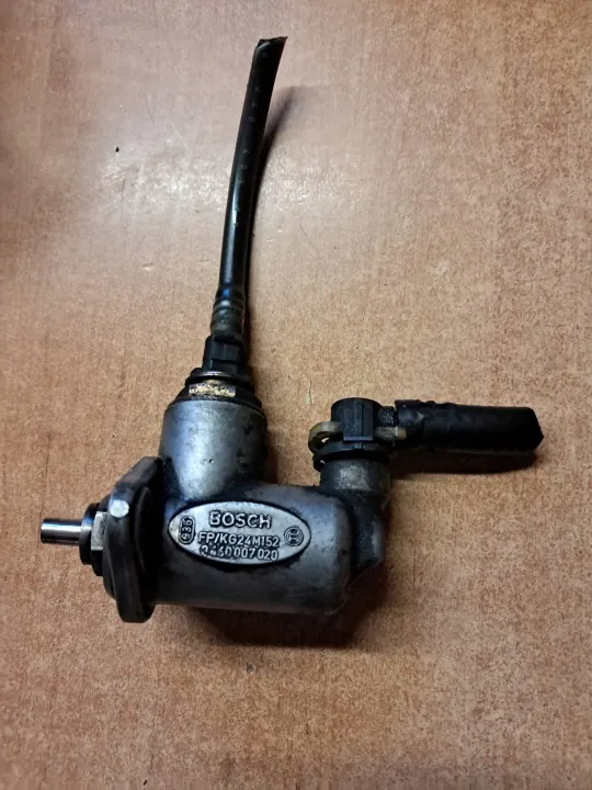 Polttoainepumpun Venttiili OEM 0440007020 - Mercedes image 2