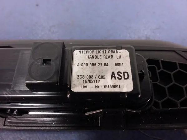 Mercedes S W222 bak vänster takhandtag OEM A0998150200 image 4