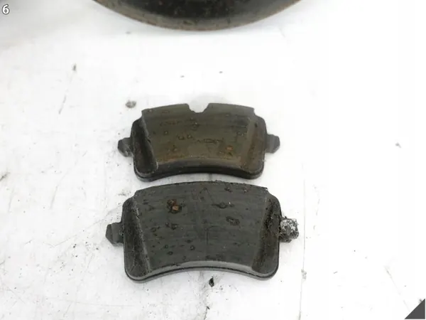Remschijven & Blokken Set Achter OEM 4H0615601K image 7