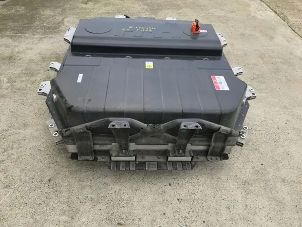 Batería OEM 223390330031 68 Ah para Honda e:NY1 image 9