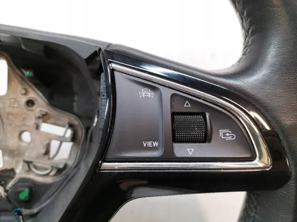Nahkaohjainpyörä OEM 5907911282820 Skoda Superb III:lle image 4