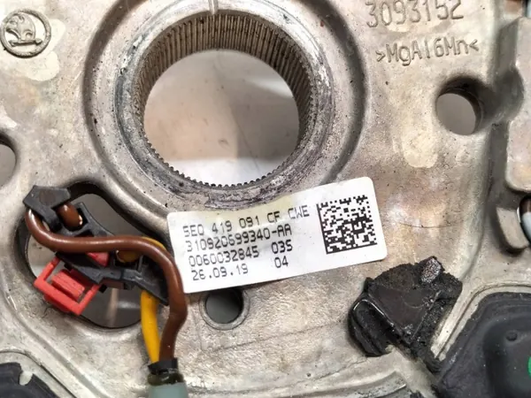Nahkaohjainpyörä OEM 5907911282820 Skoda Superb III:lle image 6
