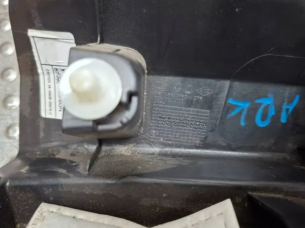 Cubierta cinturón trasero OEM S26282871 para Renault Arkana image 3