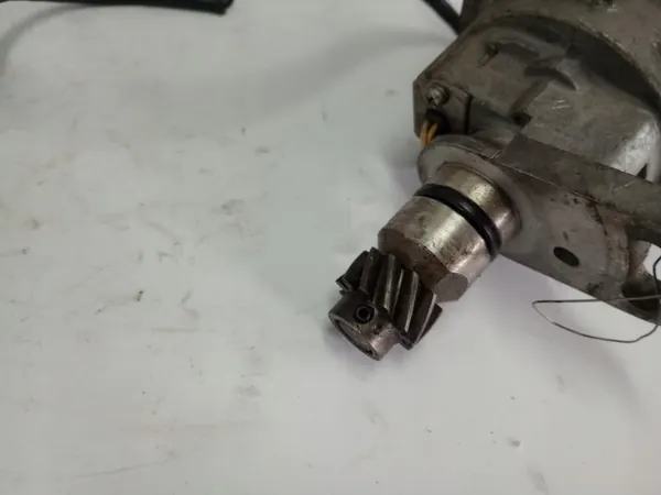 Bobina de encendido Hyundai OEM 27100-35010 Usada image 3