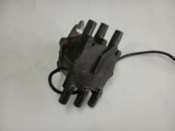 Bobina de encendido Hyundai OEM 27100-35010 Usada image 9