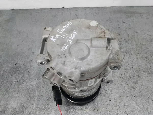 Compresseur de Climatisation KIA Carens III 2.0 16V OEM 97701-1D200 image 8