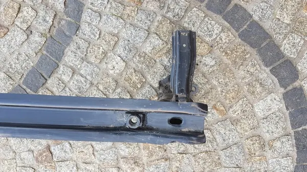 VW UP 1S Puskuri Vahvistus Etu OEM 1S0807109D image 3