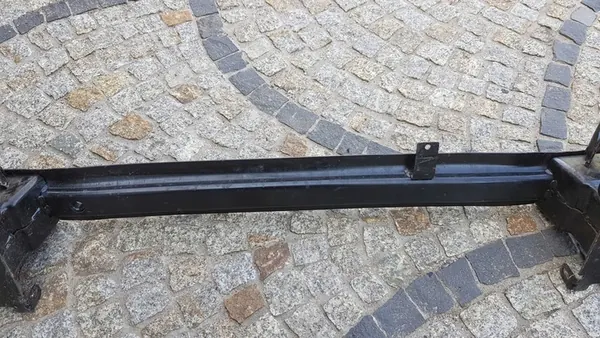 VW UP 1S Puskuri Vahvistus Etu OEM 1S0807109D image 8