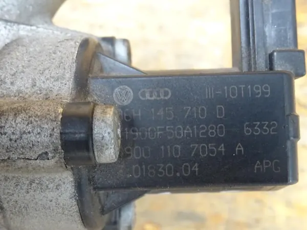 A3 8P GOLF VI SCIROCCO 1.4 TFSI Turbo 03C145702C image 7