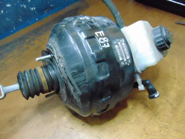 Servo de frein BMW 6751976 pour E87 E90 image 2