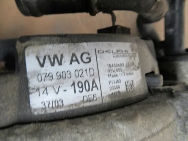 Vaihtovirtageneraattori Audi A4 S4 B6 B7 4.2 079903021D image 4