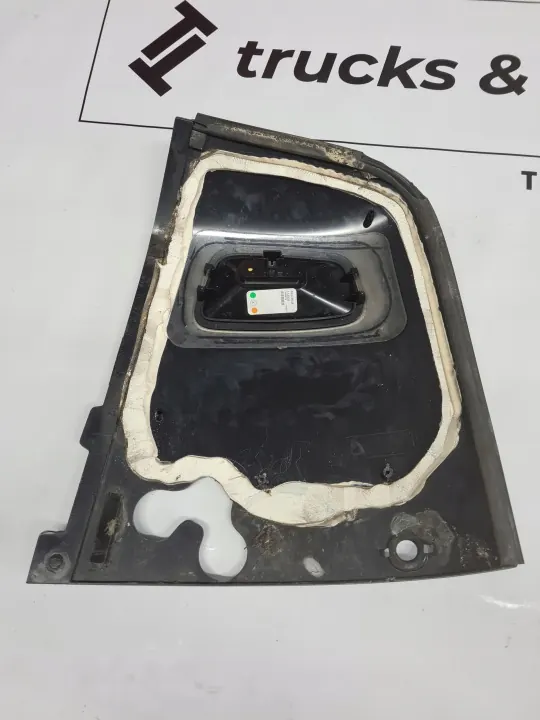 OEM 82247215 Rechter Hoek Cabine Bekleding Volvo FH4 image 3