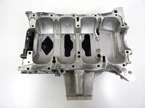 Cárter de aceite Mitsubishi OE OEM 87b79a-988f24 Usado image 10
